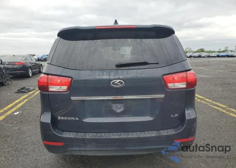 2016 Kia Sedona Lx z USA, uszkodzony, nr VIN KNDMB5C1XG6208942